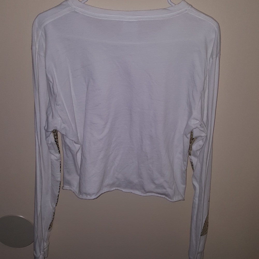 Crop top - Picture 2 of 2